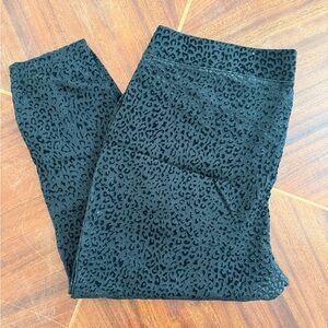 Old Navy Black Animal Print Leggings